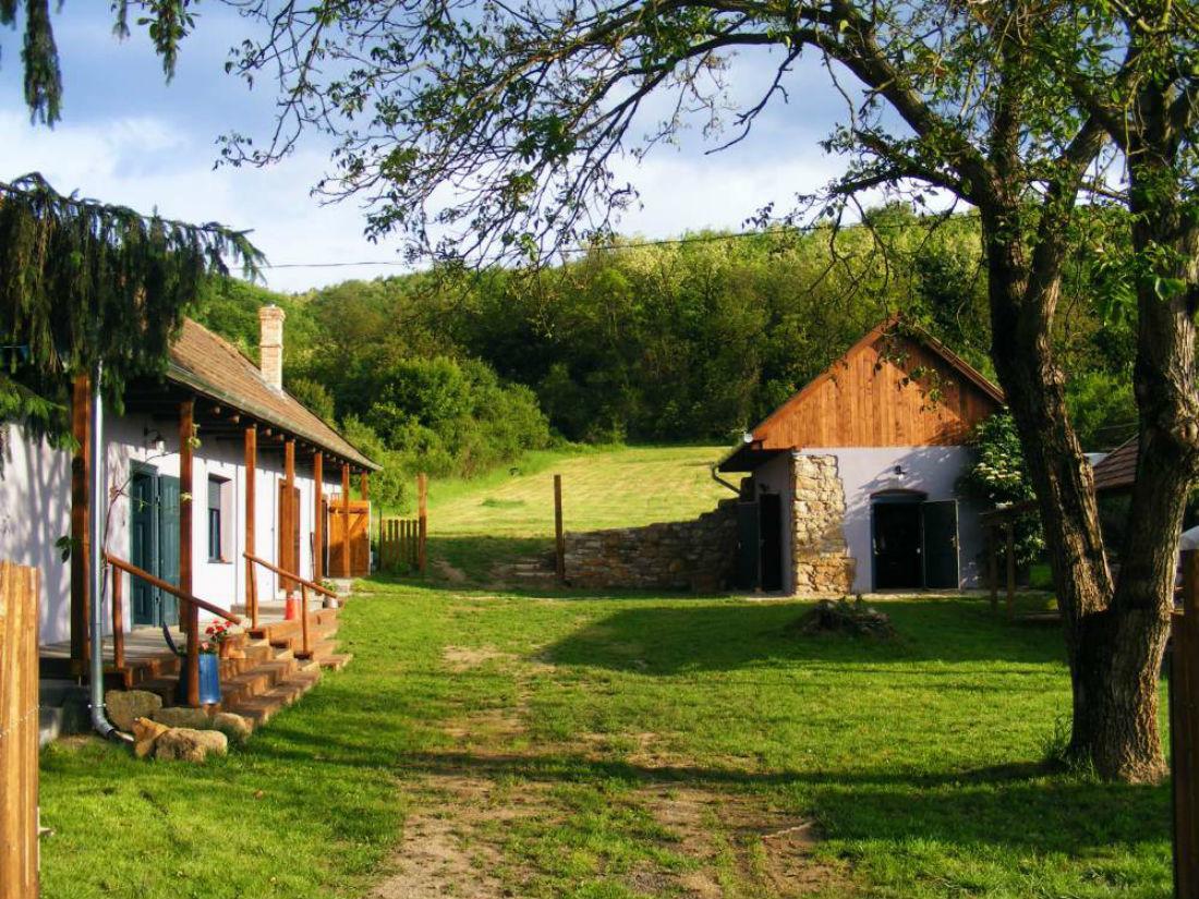 Bakancstanya Ketbodony Екстер'єр фото
